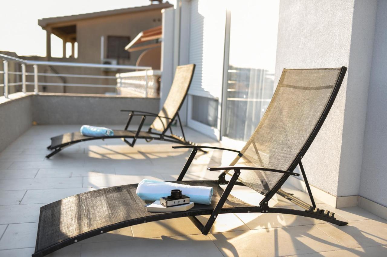 Sea View, Peaceful. Apartment Макарска Екстериор снимка